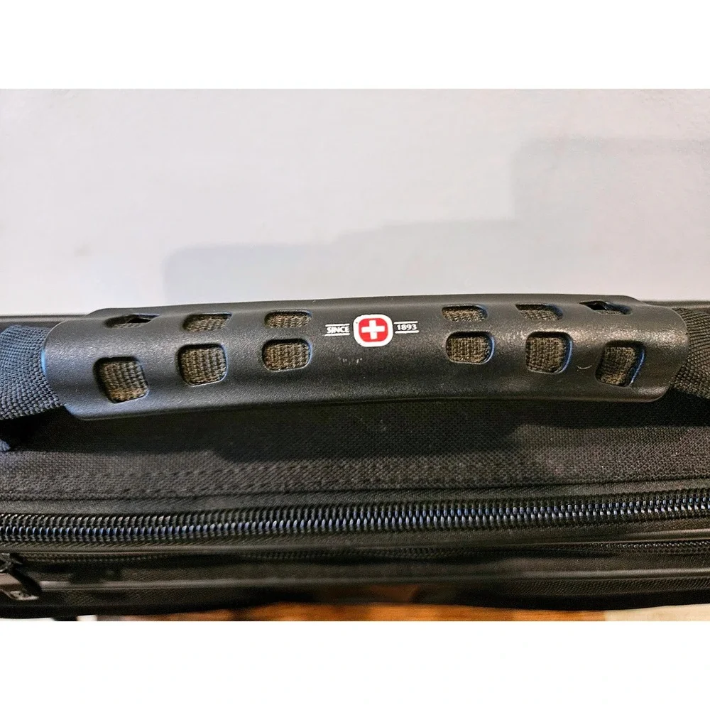 Wenger Swiss Gear Laptop Briefcase Black Ballistic Nylon Messenger Travel Bag